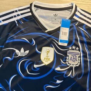 adidas Men’s Black & Blue Argentina Football Jersey with FIFA Champions Badge